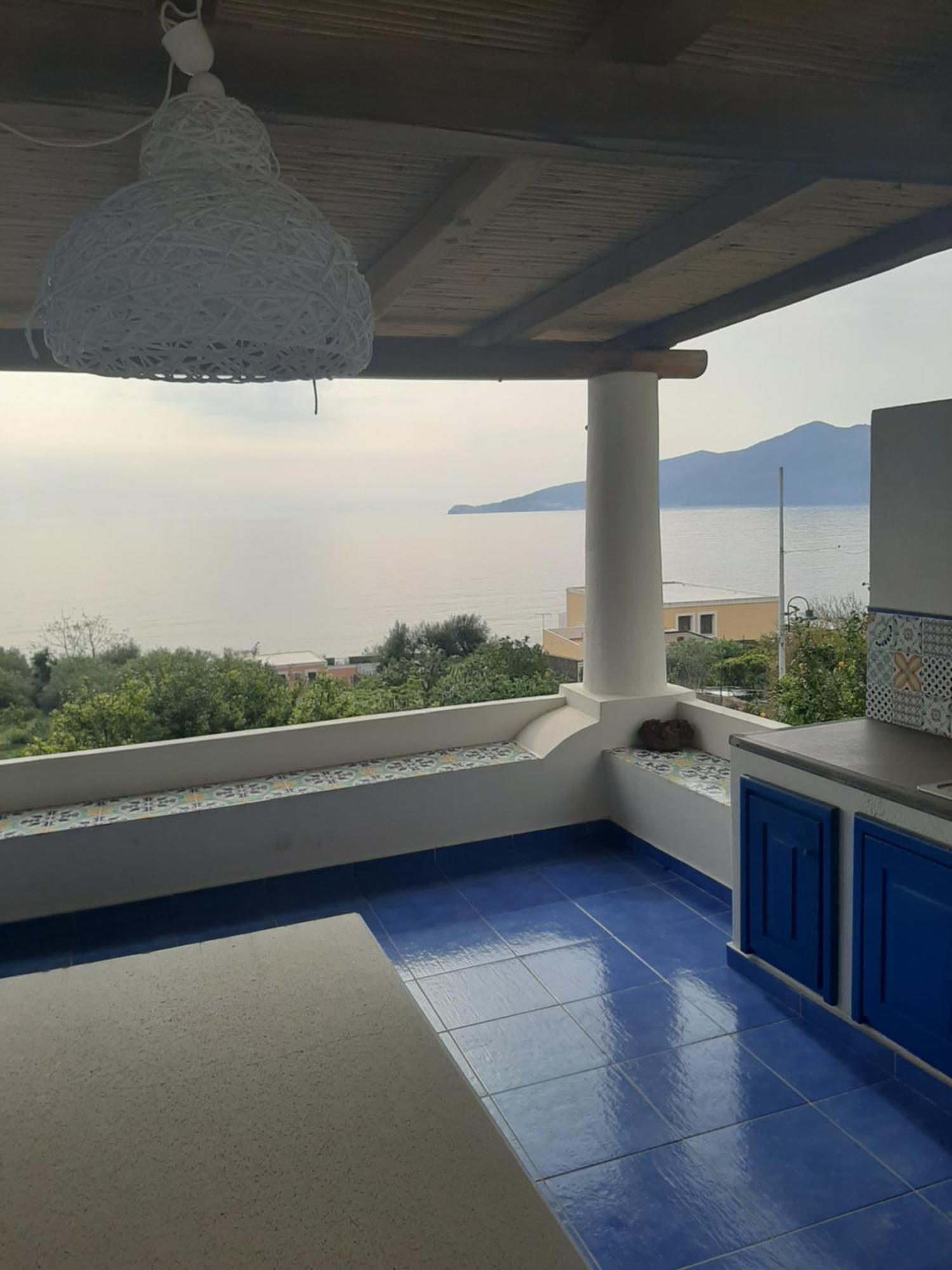 Villa Insolia Santa Marina Salina Pokój zdjęcie